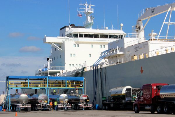 PTB-Cargo-Juice-loading